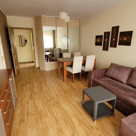 Komfortowe Mieszkanie Blisko Plazy Apartment *
